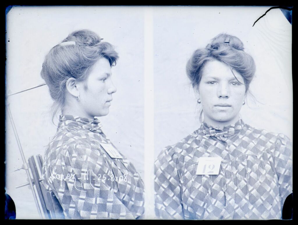 Auteur inconnu (photographe de police judiciaire), Portraits face profil réalisés en 1908, M. Lopez, négatifs sur verre, 9 × 12 cm