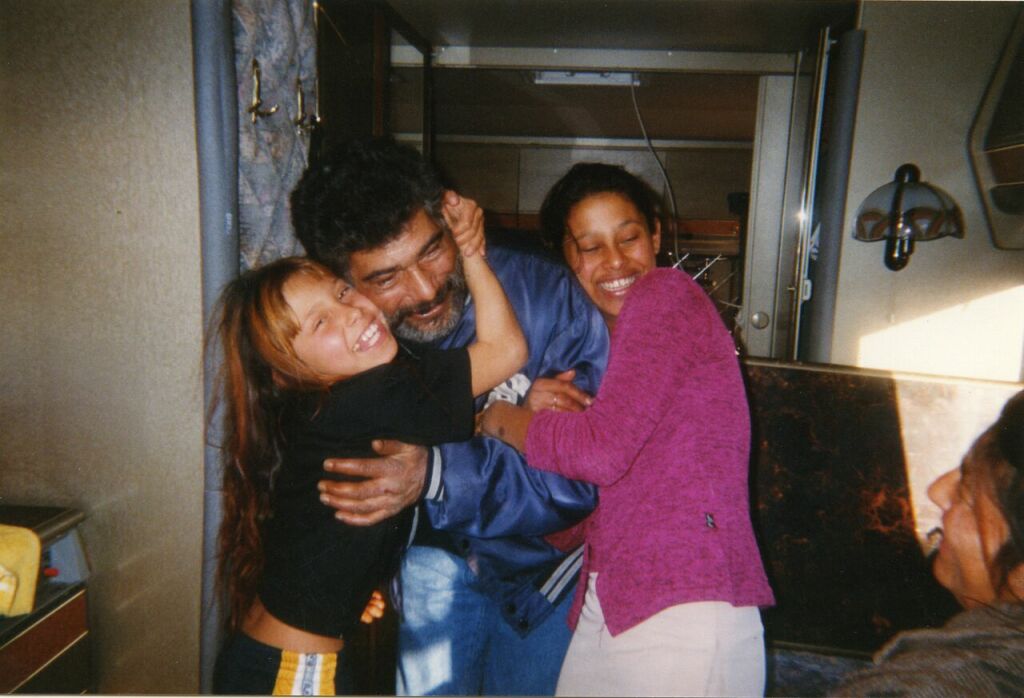 Vanessa, Johny et Priscilla, 2001