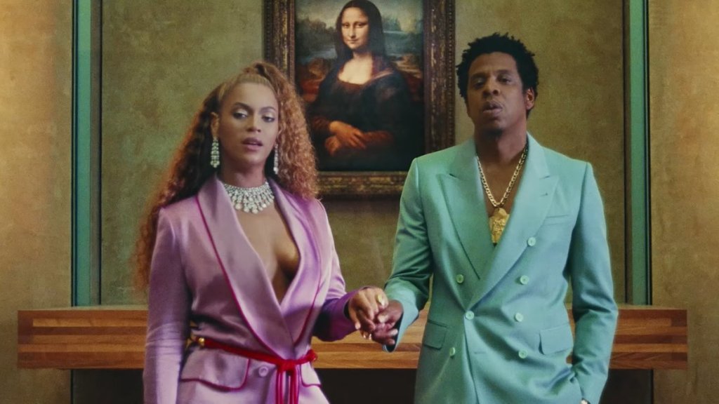Beyoncé et Jay Z au Louvre se tenant la main