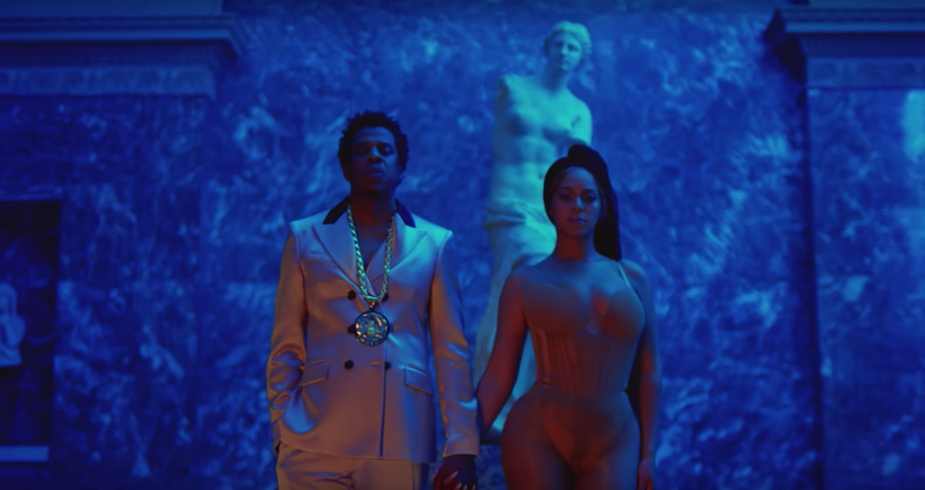 Jay Z et Beyoncé au Louvre devant la vénus de Milo