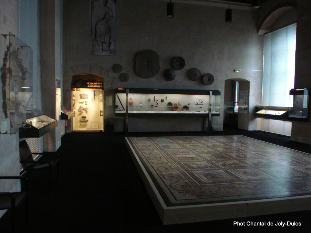Vue des collections permanentes - Musée national d'archéologie, Saint Germain en Laye (56)