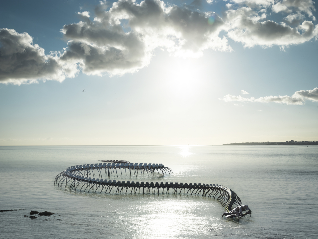 Huang Yong Ping, Serpent d'océan, Saint-Brévin-les-Pins (France), oeuvre du parcours Estuaire Nantes_Saint-Nazaire 