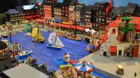 Reproduction du port de Honfleur en Lego