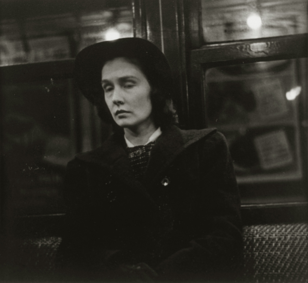 Walker Evans, Subway portrait, 1941 - Vingt-quatre heures de la vie d'une femme au MAMC Saint-Etienne