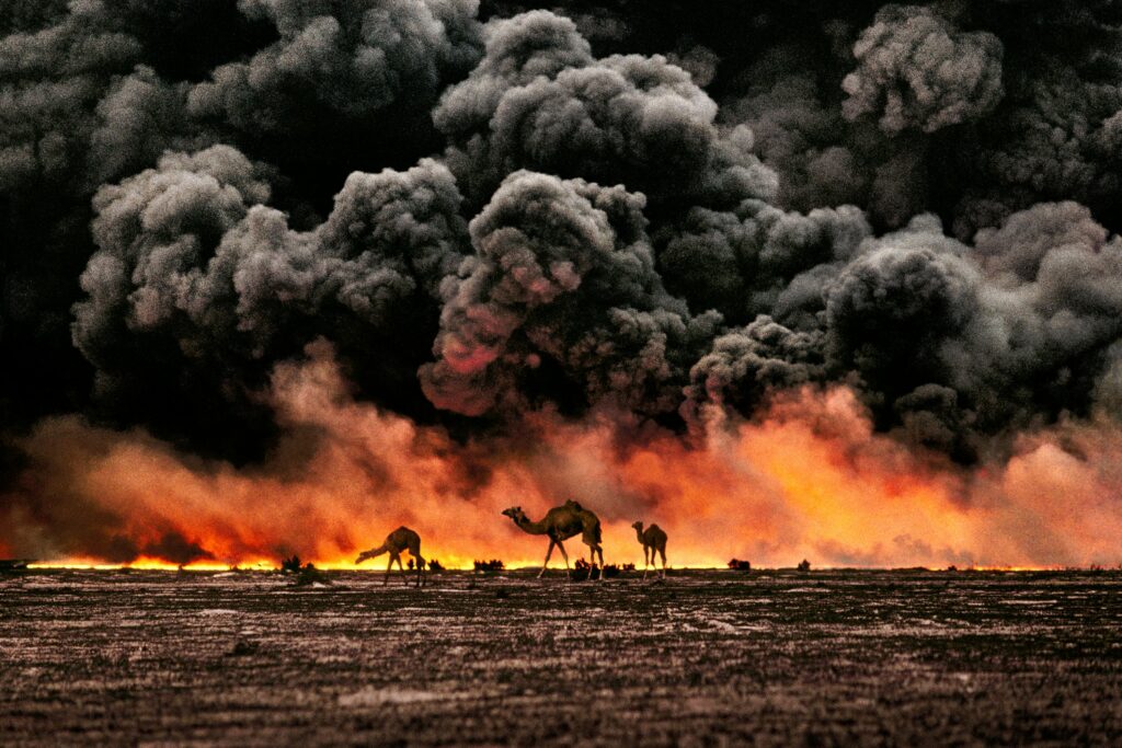 Al Ahmadi oil field, Kuwait, 1991, Steve McCurry