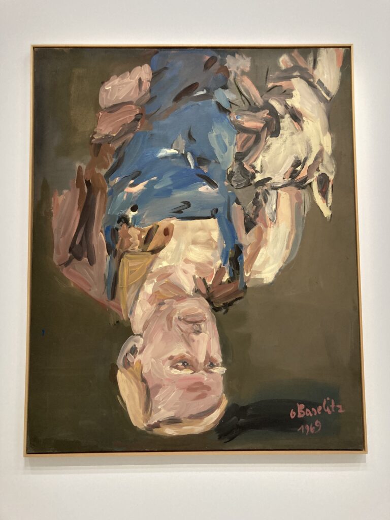 Vue de l'exposition Baselitz au Centre Pompidou 