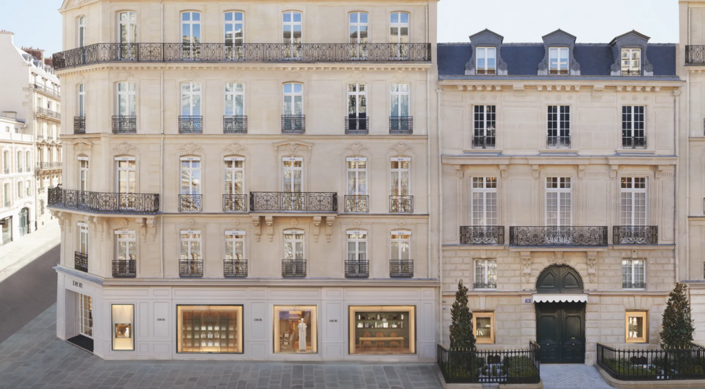 30 avenue Montaigne, Dior