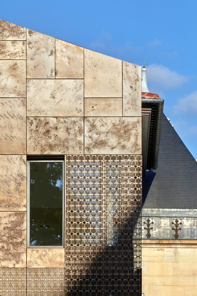 Nouveau bâtiment d’accueil du musée de Cluny, façade ouest 
