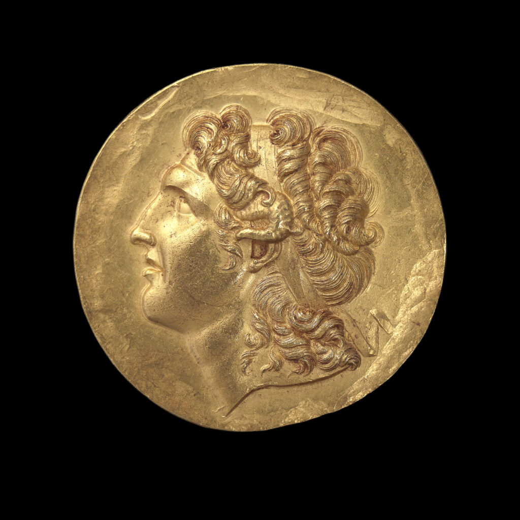 Médaillon Romain d’Aboukir. Profil d’Alexandre (avers) et figure d’Alexandre assis (revers), Empire romain d’Orient, III e siècle