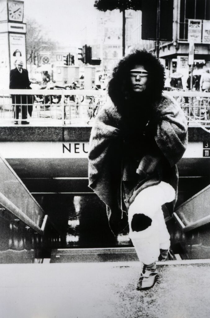 Nathalie Talec , Cinq minutes sur la route du pôle , 1983
