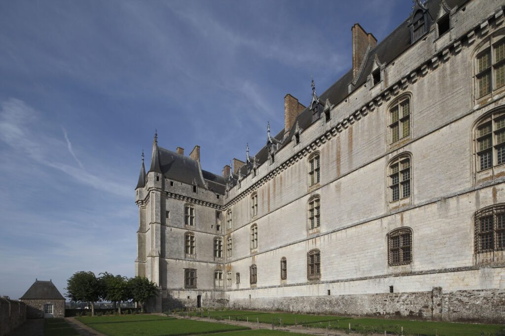 Château de Châteaudun, le jardin suspendu au pied de l'aile Dunois