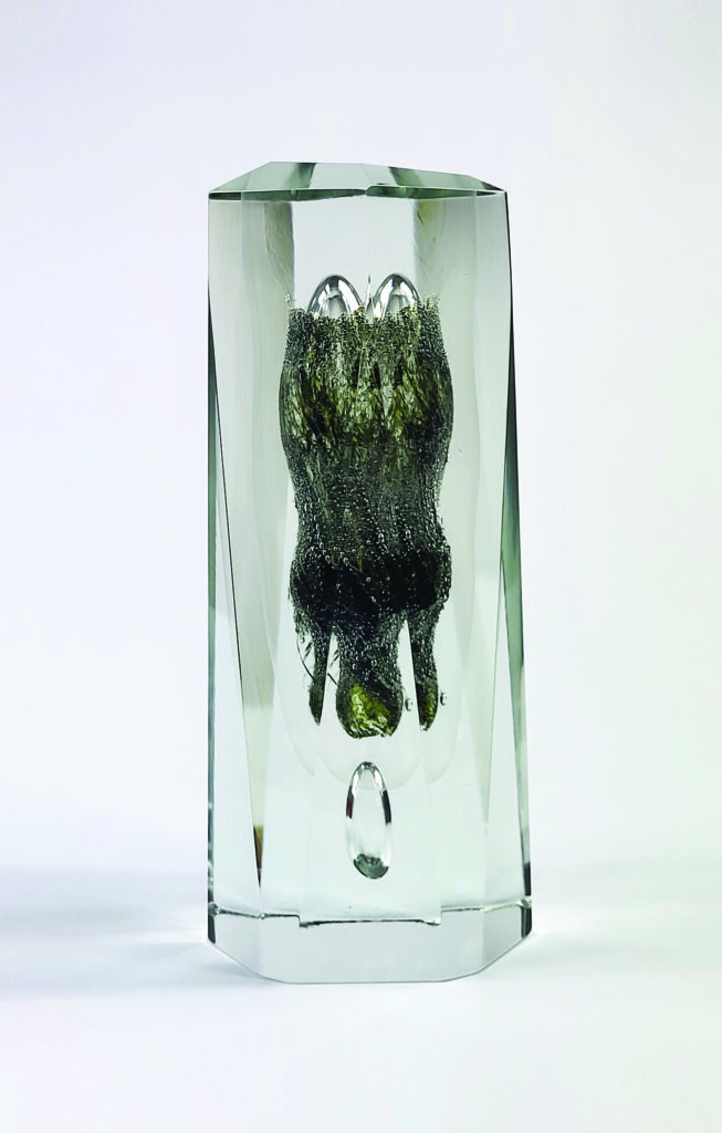 Marco Mencacci, Verre sommerso, paille de fer et cristal transparent