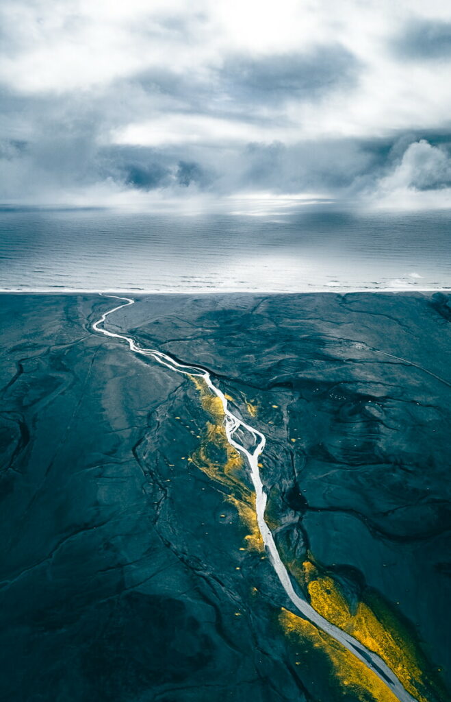 A river in-Southern-Iceland, Daniel Franc 