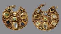 un-allemand-trouve-des-boucles-d'oreilles-de-800-ans-sur-un-site-archéologique-viking