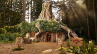 01-Shrek-Airbnb-Exterior-Credit-Alix-McIntosh