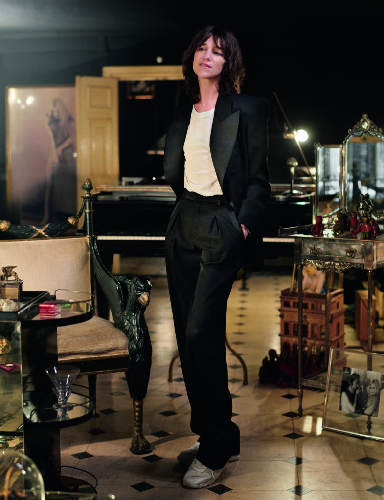 Portrait officiel de Charlotte Gainsbourg, habillée en Saint Laurent par Anthony Vaccarello Portrait officiel de Charlotte Gainsbourg, habillée en Saint Laurent par Anthony Vaccarello