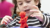 Atelier enfant au Musée Rodin, Atelier Rodin 2022 6 © agence photographique du musée Rodin, Pauline Hisbacq