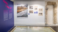 Vue d’exposition « Façonner le monde, visions d’ingénieurs photographes en montagne », Maison forte de Hautetour, © Geoffroy Mathieu