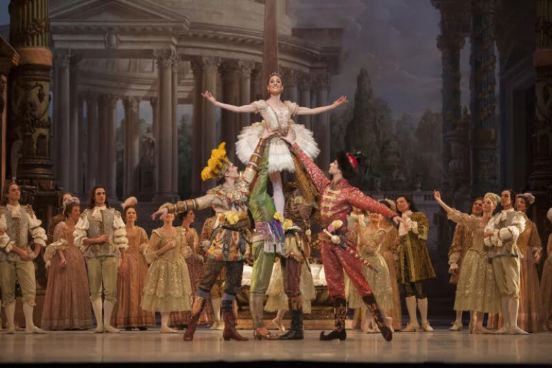 La Belle au Bois Dormant é(mer)veille l'Opéra Bastille