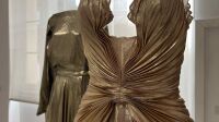 exposition-thierry-mugler-et-azzedine-alaia-fondation-azzedine-alaia-vue-de-lexposition-carts-in-the-city-2-3200x0