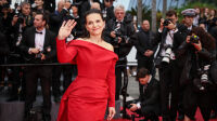 Cuture / Cinéma
Palais des festival à Cannes (06), le 14/05/2024
Film d'ouverture du 77e festival de Cannes et montée des marches de l'équipe du film LE DEUXIÈME ACTE [Hors-Compétition] 
Ici juliette Binoche
Photo LP / Fred Dugit