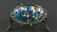 11 Marguerite Sornin, Coupelle, vers 1930, mail sur métal, monture en fer forgé, 4,4 x 10,7 cm, Limoges, Musée des Beaux-Arts © Musée des Beaux-Arts de Limoges, cl Vincent Schrive (1)