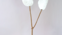 Diane de Kergal, Lampadaire Emergence II. Métal, soie, bois, 197 x 83 x 22 cm Mobilier national © Diane de Kergal (1) Diane de Kergal, Lampadaire Emergence II. Métal, soie, bois, 197 x 83 x 22 cm Mobilier national © Diane de Kergal (1)