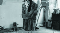 Gilbert PEYRE. J'ai Froid, 1998-2000, électropneumatique, 1,40 x 0,70 x 0,50 m © Gilbert Peyre, photo David Damoison.