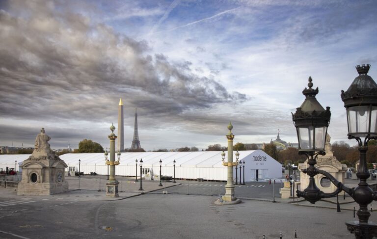 Moderne Art Fair, place de la Concorde