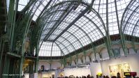 La nef du Grand Palais et sa verrière au-dessus des stands d'Art Basel Paris 2026