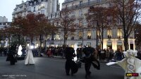Nocturne MaSH 2026 dans le 8e arrondissement - le défilé d’Amélie Caussade Défilé de costumes et de masques d'Amélie Caussade avenue Matignon pendant la nocturne MaSH 2026