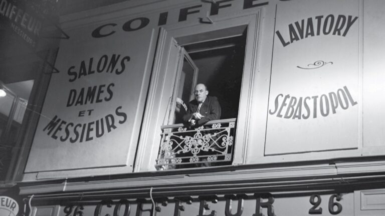 Tirage de Pierre Jahan accroché à la galerie Jean-François Cazeau
